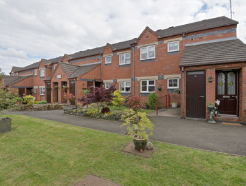 Hollis Court Dy3 0 2