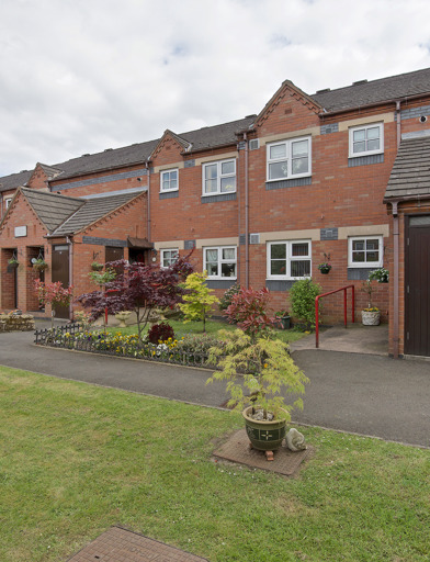 Hollis Court Dy3 0 2 
