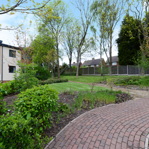 Queensridge Court 020