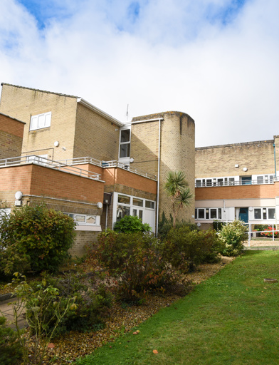 H21 Charles Dalton Court 8 