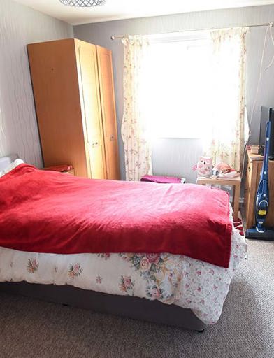 Campbell Court Apartment Bedroom 