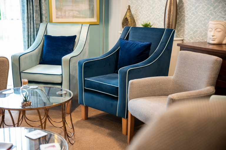 RL Johnson Court Lounge