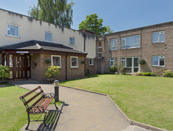 Lord Kitchener Court M33 01