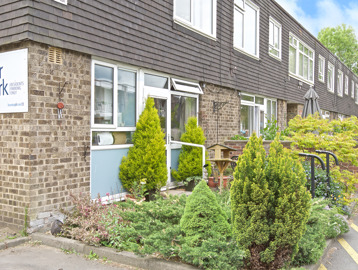 Gordon Larking Court Ls21 07