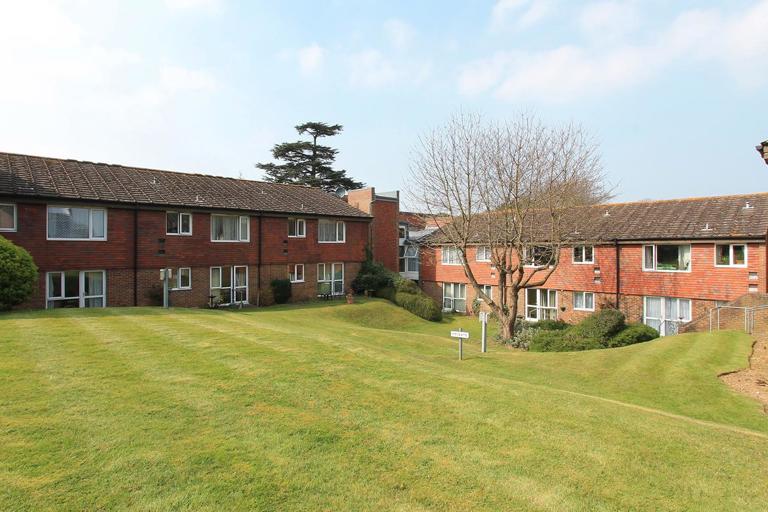 2412 Charles Busby Court 004