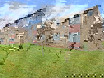 Normanby Court 08