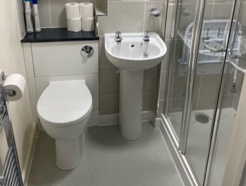Bathroom Carlton