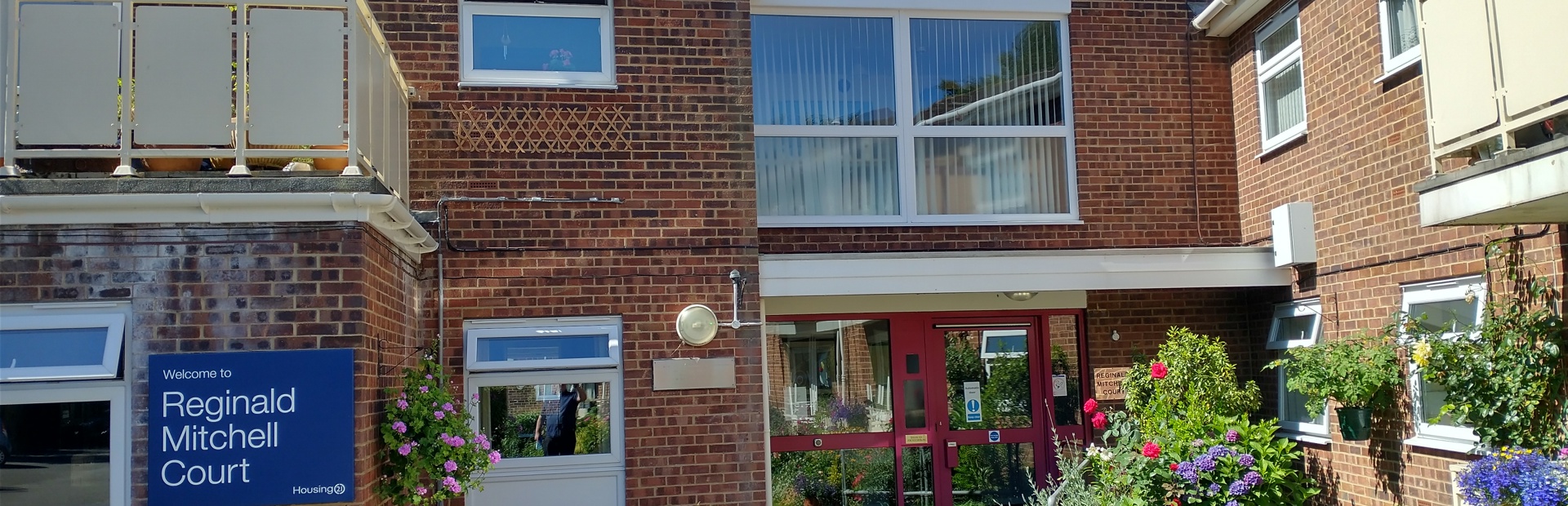 Sunny Entrance