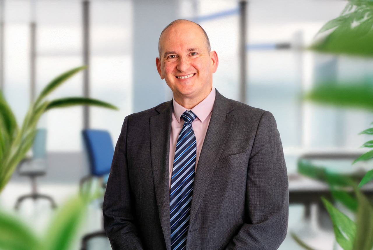 Paul Hutton (NEW) (1)