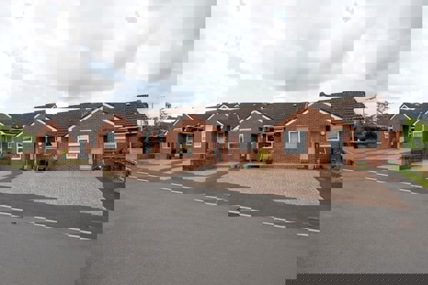 3611 Southcombe Court 001