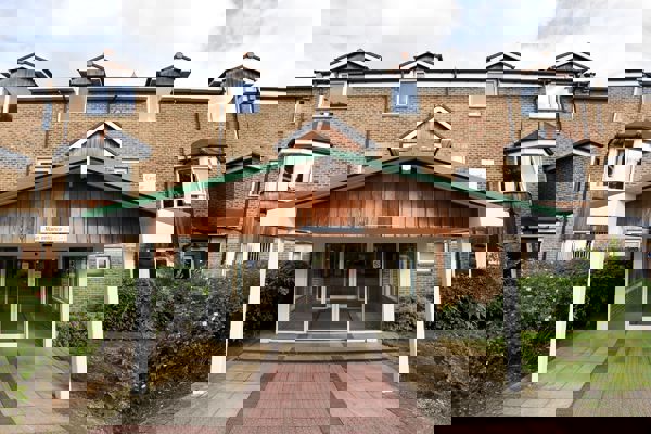 Cedar Court 7