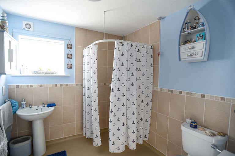 East Croft Court Wetroom