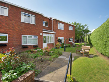 Brough Court Dn35 019