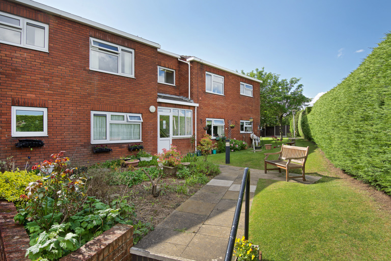 Brough Court Dn35 019