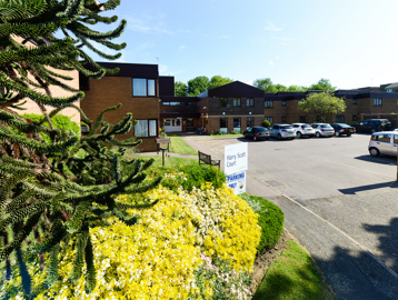 Harry Scott Court 001