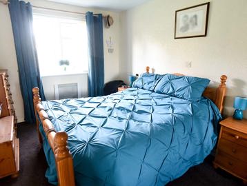 Cuthbertson Court Apartment Double Bedroom