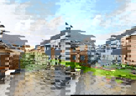 Shearman Court 002
