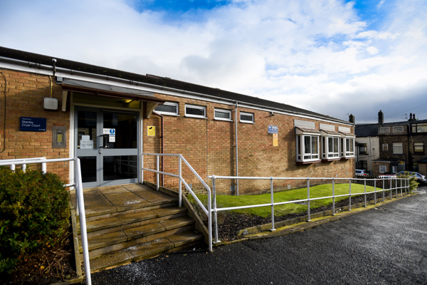 H21 Stanley Cryer Court 6