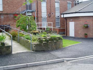 Front entrance of Devonshire Court
