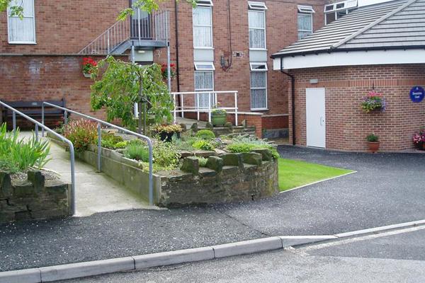 Front entrance of Devonshire Court