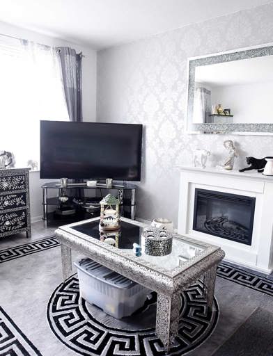 Fenney Court Apartment Living Room 