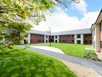 4211 Oakwood Gardens 013