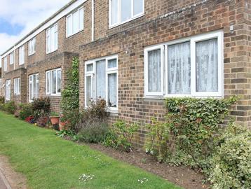 2404 Dennis Cadman House 002