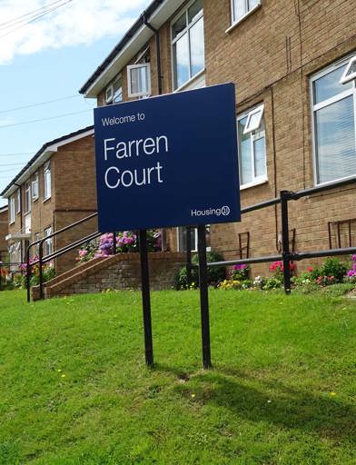 Farren Court Entrance Sign (1)