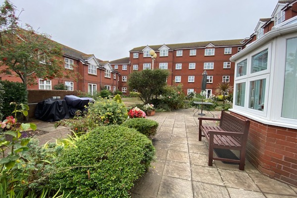 Jenner Court Flats