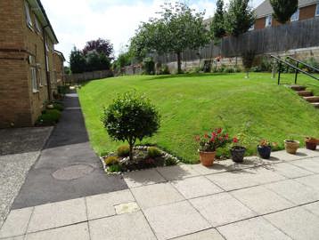 Farren Court Gardens