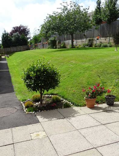 Farren Court Gardens 