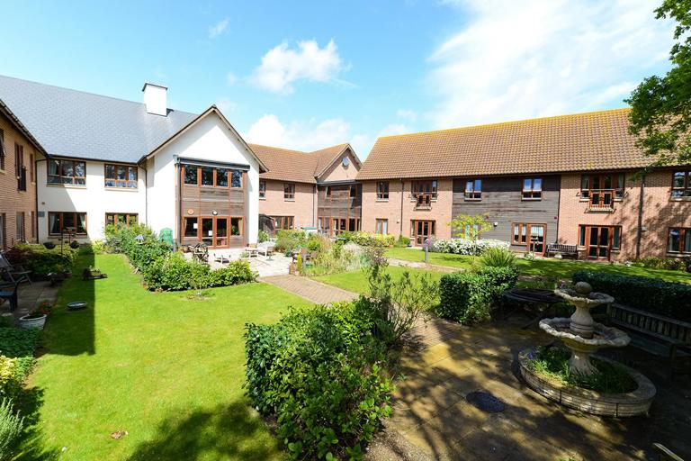 3926 Oak House 001