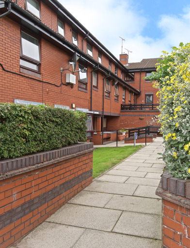 1838 Aston Court 002 