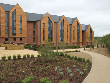 2450 Chamberlain Manor 001