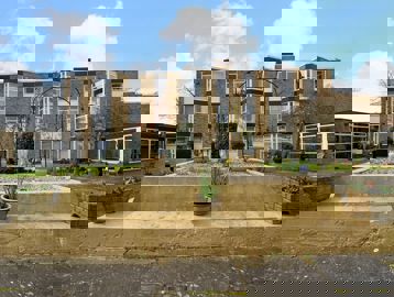 1906 Malmesbury Court 004
