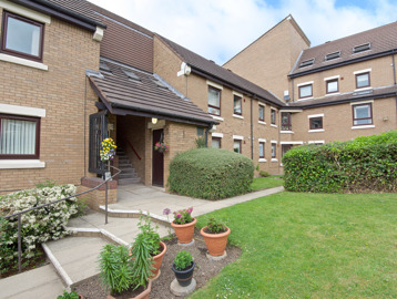4533 Falkland Court 006