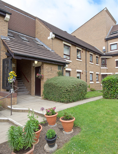 4533 Falkland Court 006