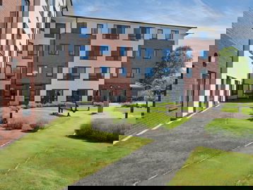 2516 Kingsway 004
