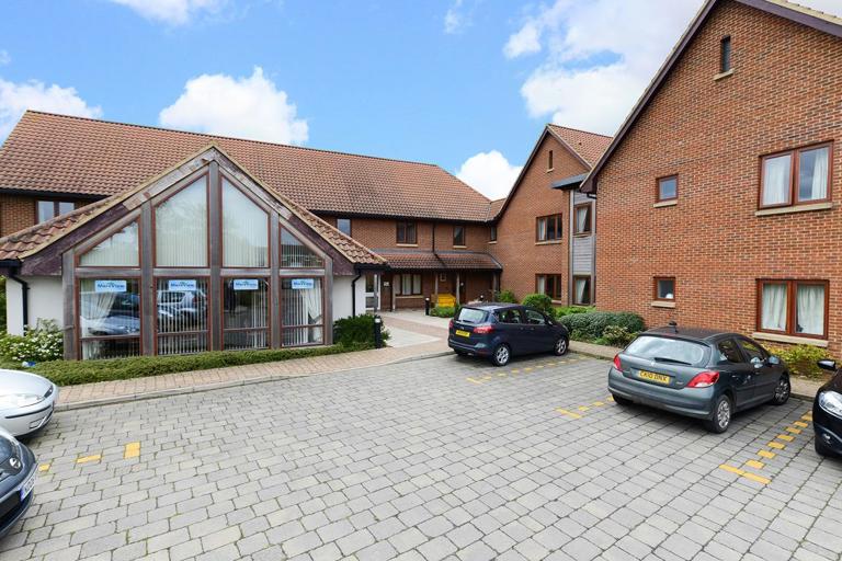 Mere View Court 12