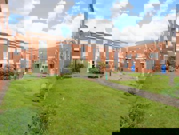 Roland Rutter Court 011