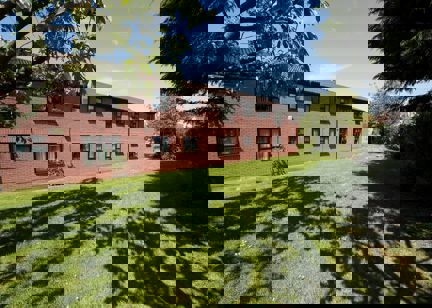 0106 John James Court 002