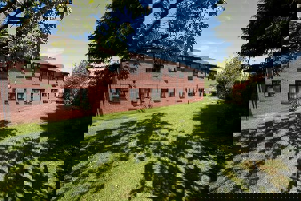 0106 John James Court 002