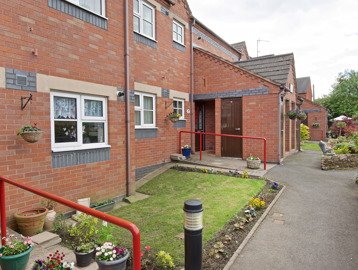 Hollis Court Dy3 0 7