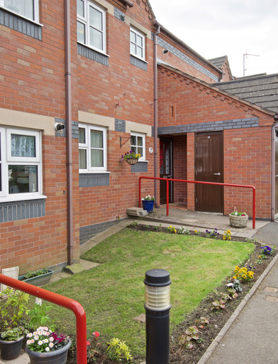 Hollis Court Dy3 0 7 
