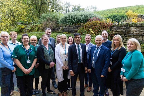Pictured: Prime Minister Rishi Sunak with representatives from Sycamore Hall, Housing 21 and North Yorkshire Council