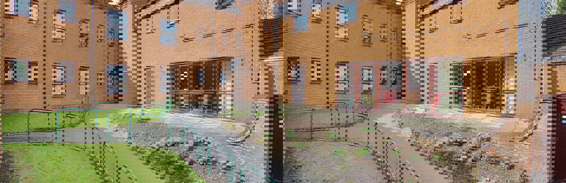 Barnes Court 011