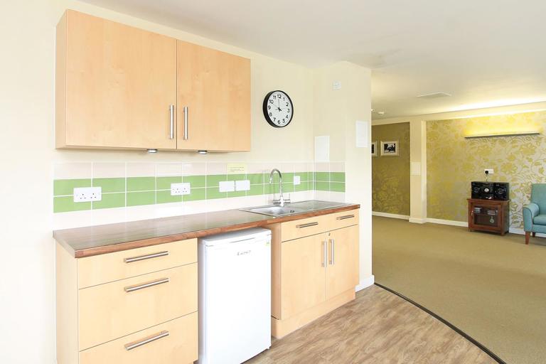 2417 Thomas Place 002