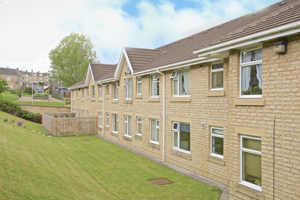 2526 Bannister Court 006