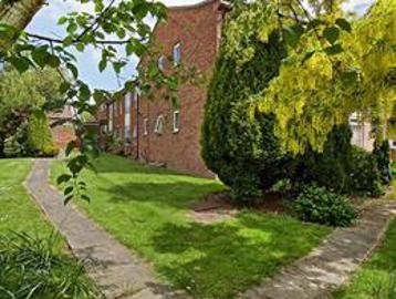 A photo of the communal garden at Devonshire Court