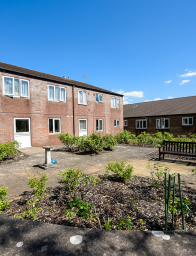 Goode Court 003 